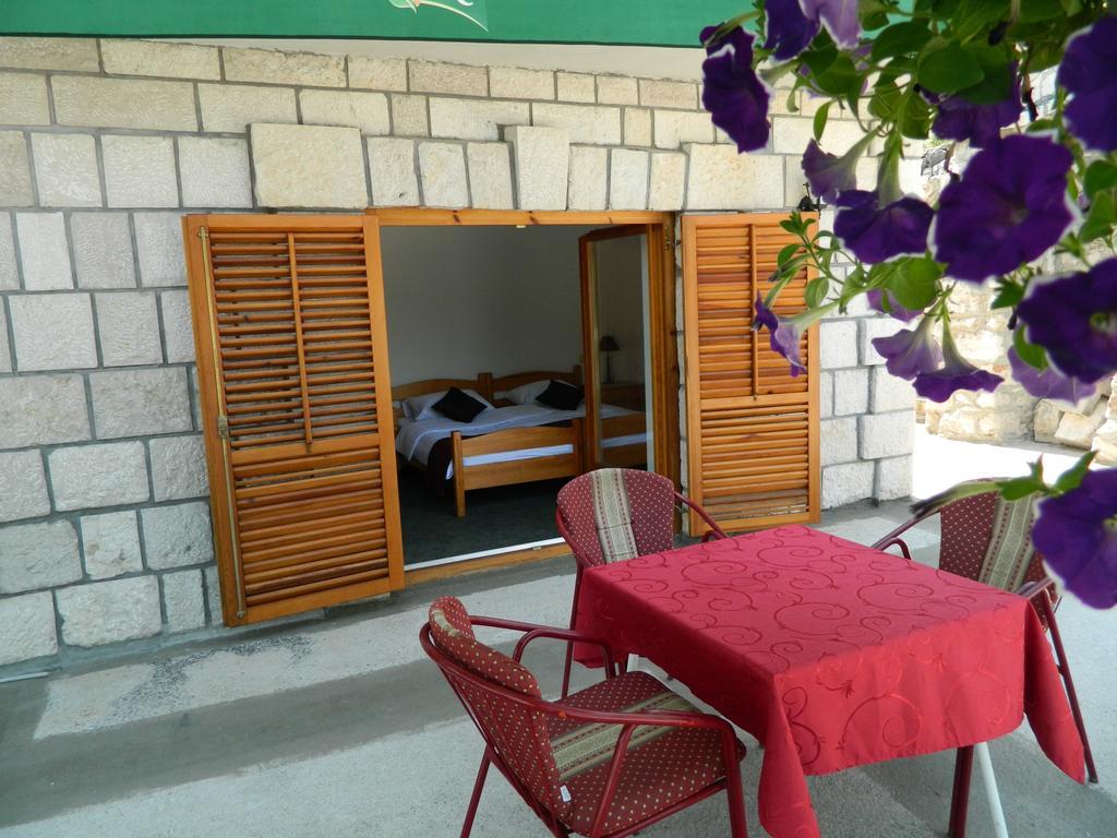 Motel Jelcic Чаплина Номер фото