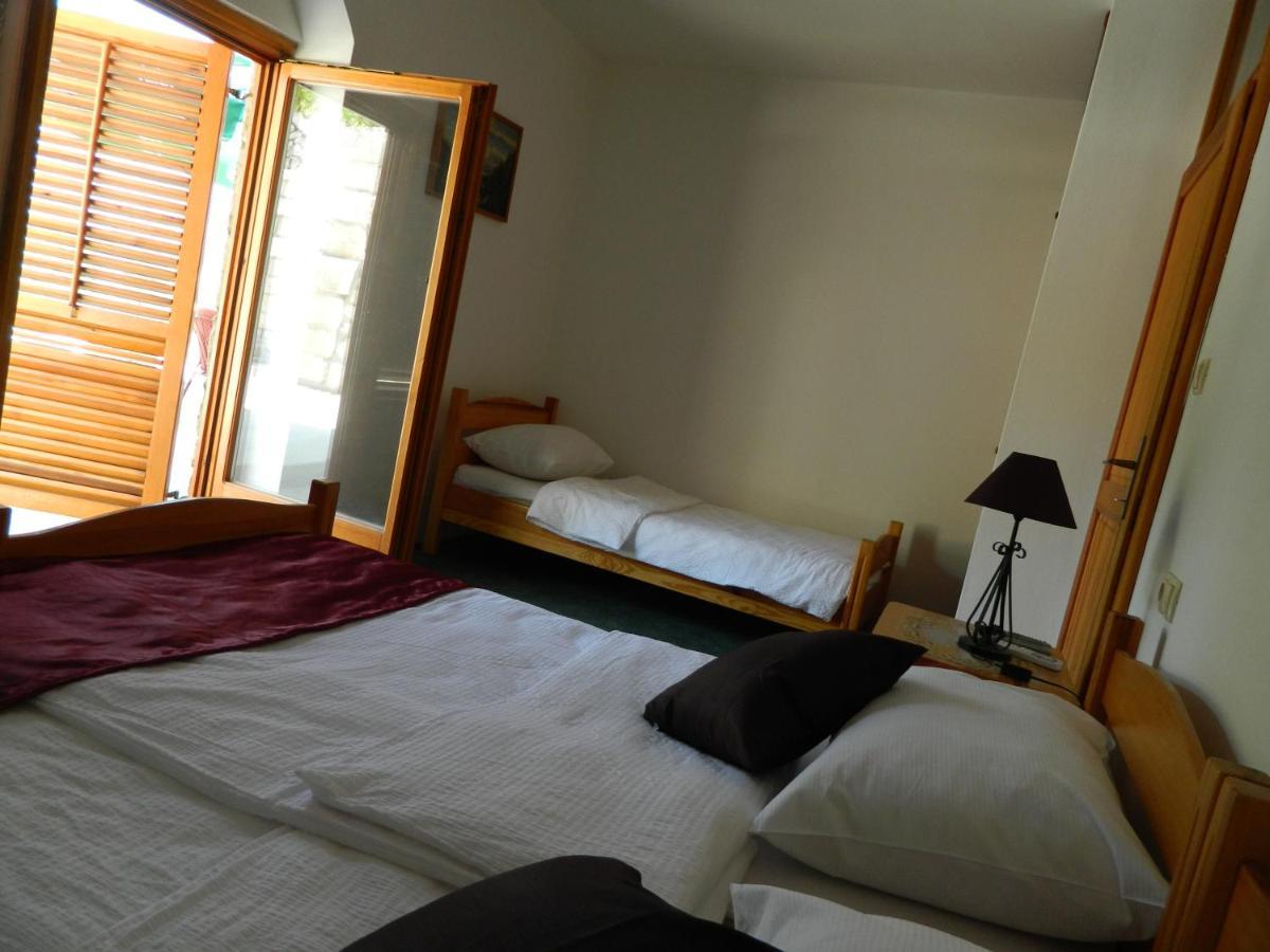 Motel Jelcic Чаплина Номер фото